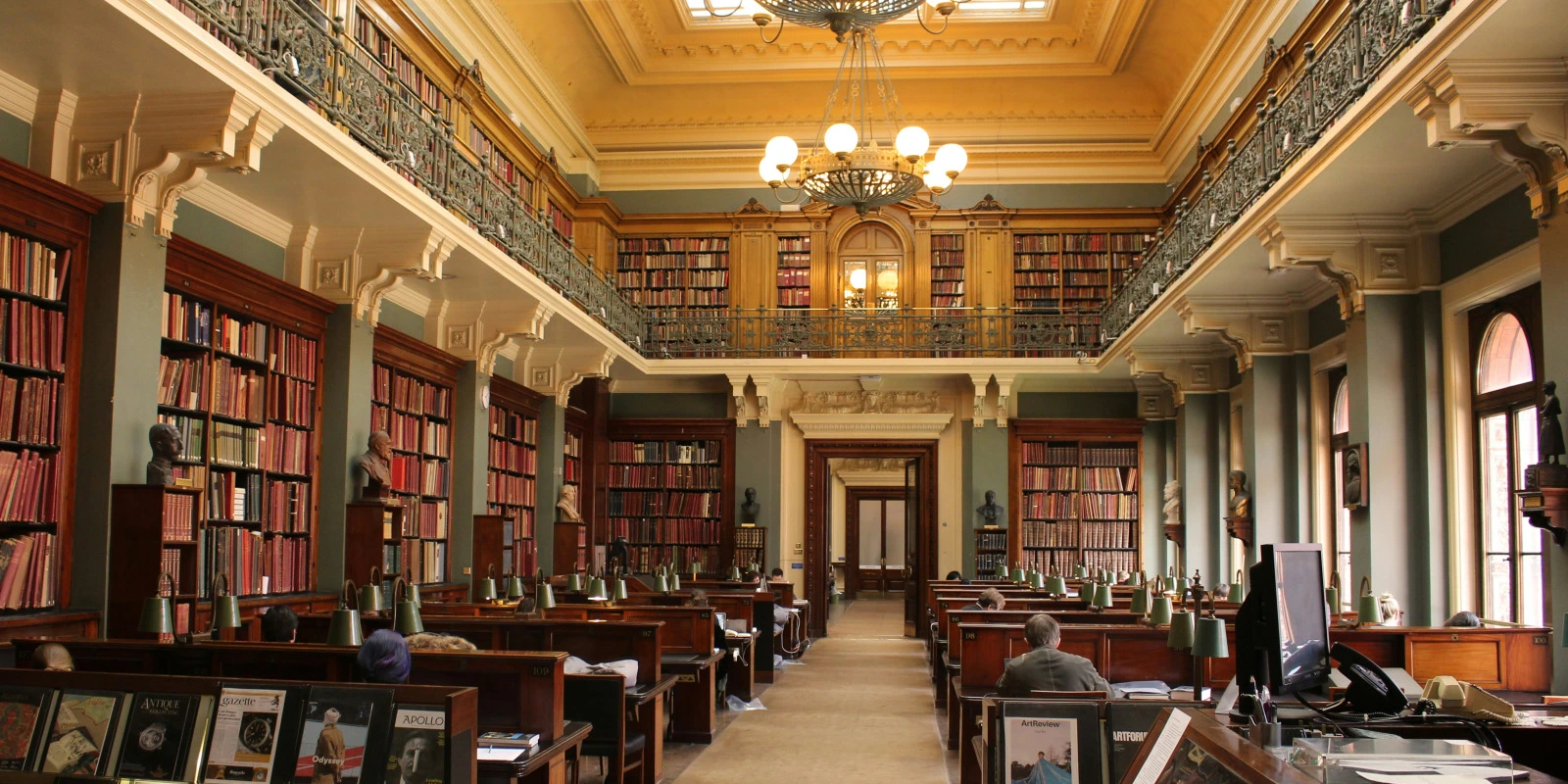 BUT Info-Com à Bordeaux : Opportunités et Défis